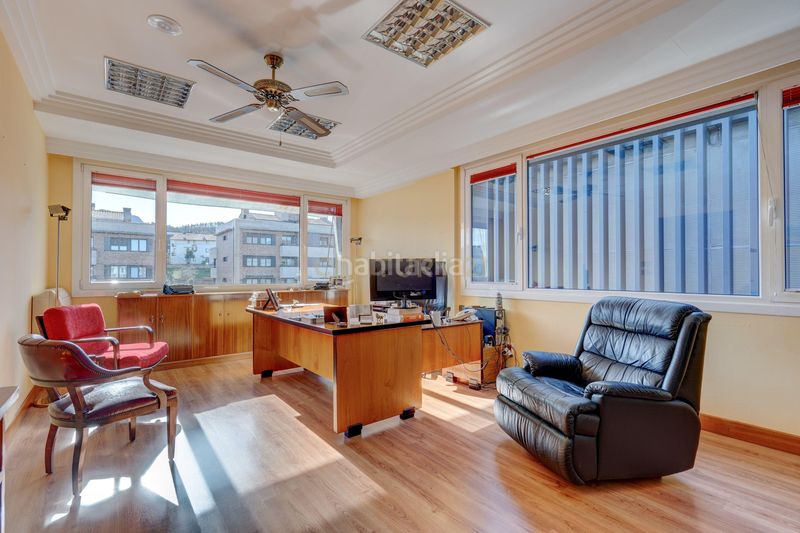 Foto d9ece4ff-17e7-4125-a71e-168a0e30a13a. Office space in auzolan kalea in Pinar - Anaka - Belaskoenea Irun