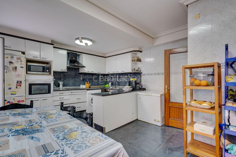 Foto b9759f21-ad8e-4a3b-bb68-9e15c415361a. Pis a Pinar - Anaka - Belaskoenea Irun