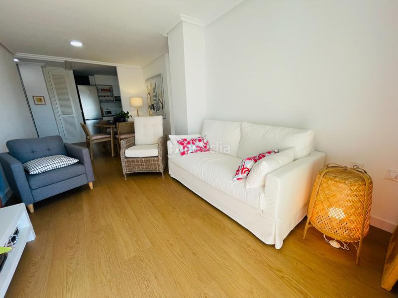 Foto a24c5f9a-f902-488f-8e4f-4d0018e07f2d. Apartament amb piscina a Tomás Maestre Manga del Mar Menor (La)