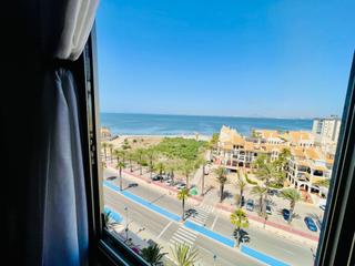 Dúplex a Veneziola. Exclusivo dúplex en euromarina tower con vistas al mar