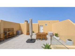 Apartament  Poligono poligono g-1 pto menor. Exclusivo ático con solarium