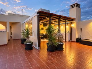 Apartment in Calle Urb Veneziola (Manga)