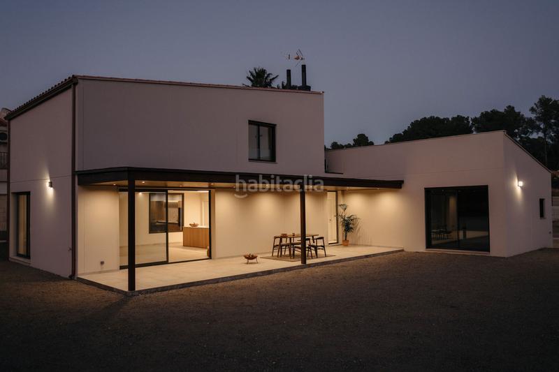 Foto 2f7a4675-f227-418b-b399-58c9697598e7. Casa 252m<sup>2</sup> amb calefacció aparcament a Catllar (El)