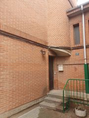 Chalet  Calle juan carlos i 17. Chalet pareado haciendo esquina