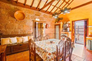 Mas  Gc-607. Casa rústica tejeda con piscina