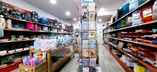 Lloguer Local Comercial  Calle mayor de  triana. Se traspasa local comercial