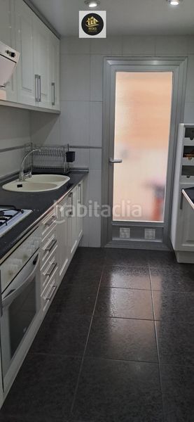 Foto 8f42d96d-d3f4-43f0-9ac1-5655c69df802. Pis amb aparcament piscina a Hospital Jaén