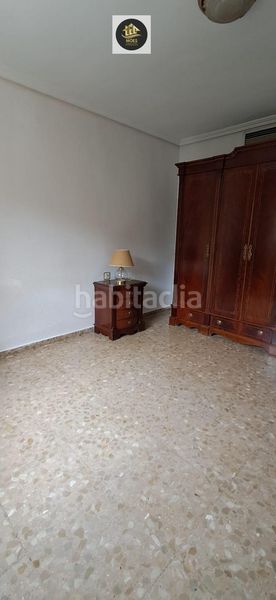 Foto 90b03c6f-aa10-4608-a210-2529f8bb08d3. Pis amb aparcament piscina a Hospital Jaén