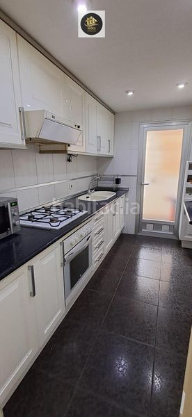 Foto fcb884fc-516b-461d-b822-cf791a529693. Pis amb aparcament piscina a Hospital Jaén