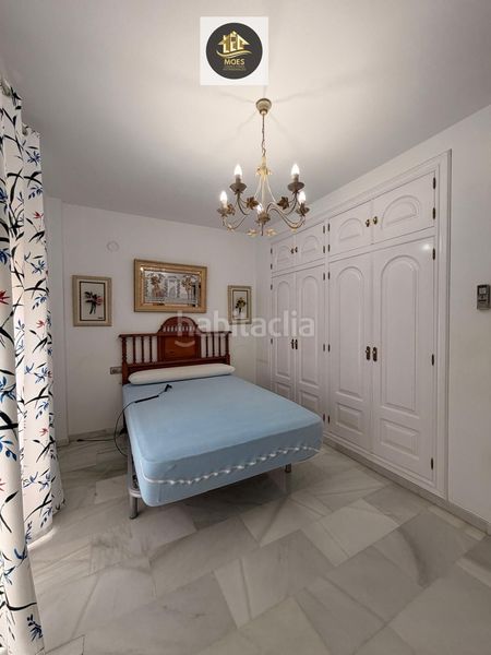 Foto 0ece8334-a865-4f16-b1bb-c71340cd4d22. Casa amb aparcament a Renfe - Bulevar 1ª y 2ª Fase Jaén