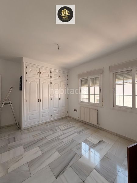 Foto debd1300-47e2-4c4a-aa18-bfbe1ec42259. Casa amb aparcament a Renfe - Bulevar 1ª y 2ª Fase Jaén