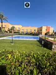 Casa adossada a Golf Valle Este. Adosado en vera
