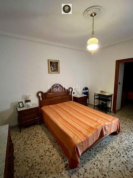 Foto 77b8fa15-e032-453b-b05d-adb15b060154. Casa amb calefacció aparcament a Santa Isabel Jaén