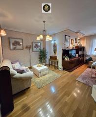 Appartement en San Bartolom - Milln de Priego. Piso en el centro