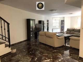 Casa a schiera in San Bartolomé - Millán de Priego. Adosado en el centro