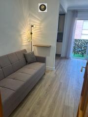 Miete Studiowohnung in Roquetas pueblo. Estudio en alquiler en castillo santa ana