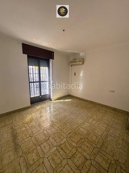 Foto afc35575-b1cc-44df-befa-2004e29f1b24. Maison avec chauffage parking dans Peñamefecit - Avda Barcelona Jaén