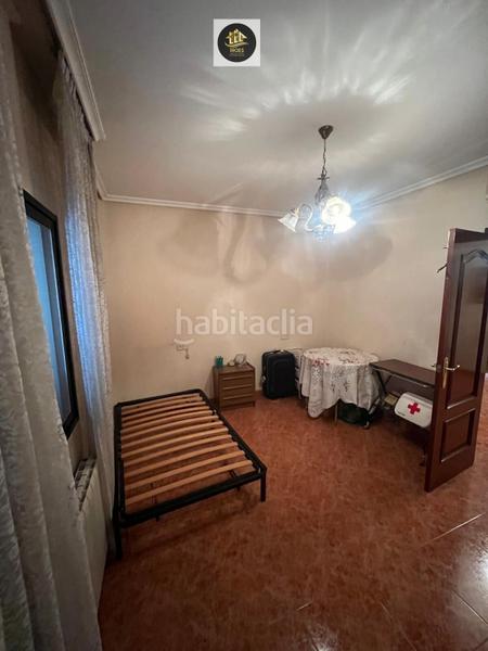 Foto a00299f9-67f4-4504-b129-431a84056cab. Haus mit heizung in Peñamefecit - Avda Barcelona Jaén