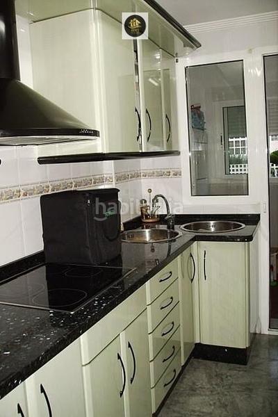 Foto 14175ea0-6682-4b98-a1a3-4c31b81f94d4. Chalet with pool in Almerimar Ejido (El)