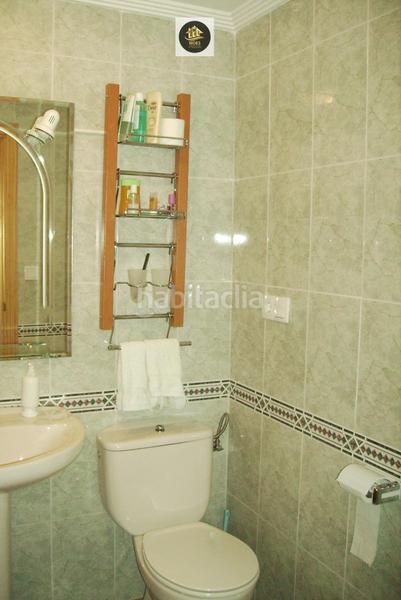 Foto 3b503ae5-cce5-4f6f-8eb8-4eeefe7a3451. Chalet with pool in Almerimar Ejido (El)