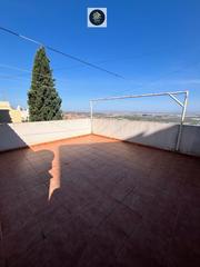 Casa in Ctra. Circunvalación - La Magdalena. Casa en carretera circunvalación