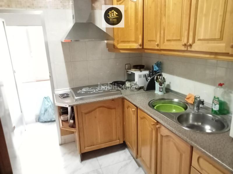 Foto c6b814e9-4e51-408b-9da9-7b2277c95046. Flat in Peñamefecit - Avda Barcelona Jaén