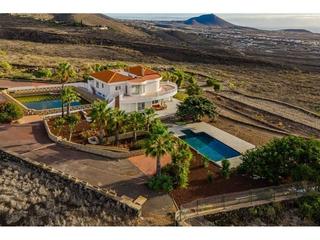 Chalet à C/ camino la hoya 1. Villa exclusiva con vistas al mar y a la montaña en san miguel