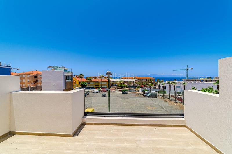 Foto 37e9fc09-107e-4118-9dab-a647f89b7318. Casa en pleamar 38 chalet adosado en playa san juan en Guía de Isora