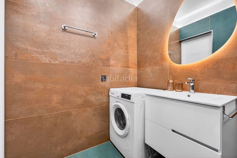 Foto 0b97caf1-9c82-4362-9994-53bf349c6649. Apartament a calle países bajos a San Eugenio Alto Adeje