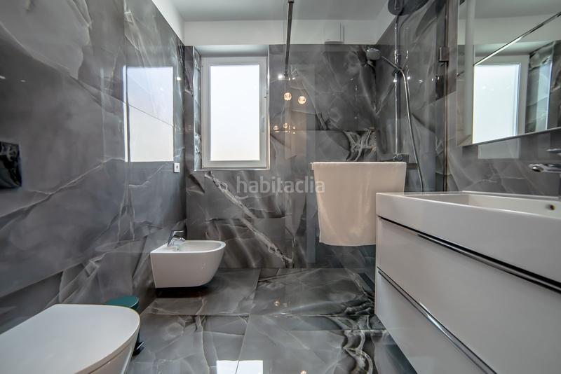 Foto 26bbaedf-80b3-48f7-8633-c02669e14575. Chalet exclusiva villa en la mejor zona de el duque, calle roque nublo en Adeje