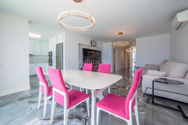 Foto d237831b-9363-4f1a-8d3e-576b646f4244. Chalet exclusiva villa en la mejor zona de el duque, calle roque nublo en Adeje