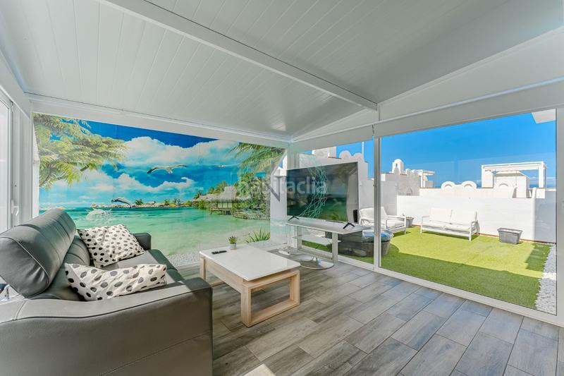 Foto 2b2e8d59-f2ce-45b9-8ac6-8e226bd40262. Casa adossada a el mojón 19 a Callao Salvaje - Playa Paraíso Adeje