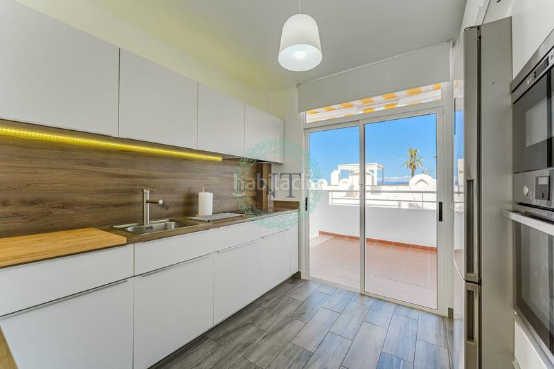 Foto a72bf33f-0c7b-48d8-ad1e-032e784c6d02. Casa adossada a el mojón 19 a Callao Salvaje - Playa Paraíso Adeje