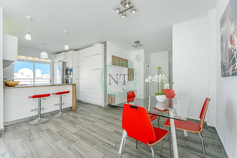 Foto ef488c10-ed71-4460-b924-e5f43412e622. Casa adossada a el mojón 19 a Callao Salvaje - Playa Paraíso Adeje