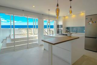 Piccolo appartamento  Baleares 15. Apartamento de lujo con terraza panorámica y vistas al atlántico
