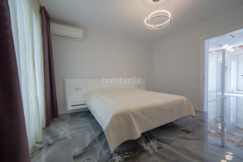 Foto 1354048b-94a2-4c68-aacf-e4c50321a61b. Chalet exclusiva villa de una planta con impresionantes vistas al mar y a las montañas en la zona del duque, tenerife south en Adeje