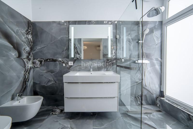 Foto 55808dca-2e5c-4d6f-8bb6-433ed2de4189. Chalet exclusiva villa de una planta con impresionantes vistas al mar y a las montañas en la zona del duque, tenerife south en Adeje