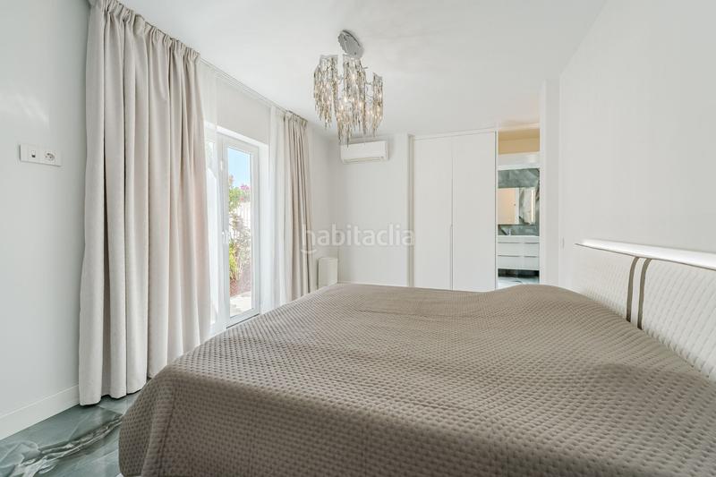 Foto d67ab17d-152e-4bc4-896f-cdc365d2ec56. Chalet exclusiva villa de una planta con impresionantes vistas al mar y a las montañas en la zona del duque, tenerife south en Adeje