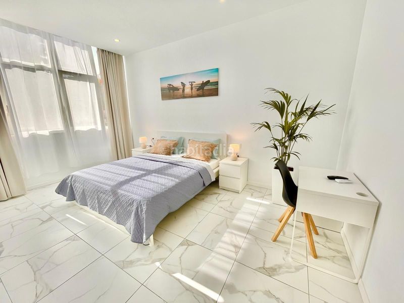 Foto 069238bc-2bd2-4aae-9747-a7126805a69f. Alquiler apartamento moderno apartamento en edificio libra en Adeje