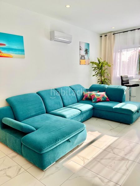 Foto 526b6876-b31a-410f-95af-1f7e9286307a. Alquiler apartamento moderno apartamento en edificio libra en Adeje