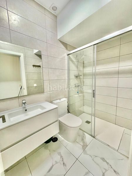 Foto f8210c39-9dab-4ec6-bd5c-002ca44ba3cc. Alquiler apartamento moderno apartamento en edificio libra en Adeje