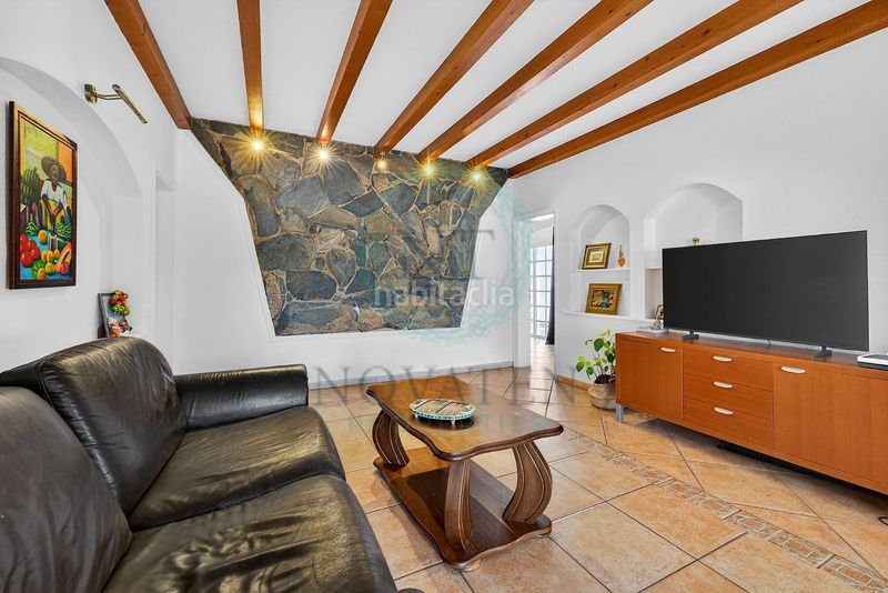 Foto 3d67882d-fc37-467a-9ad8-4a882bbea6e9. Casa a Playa de San Juan Guía de Isora