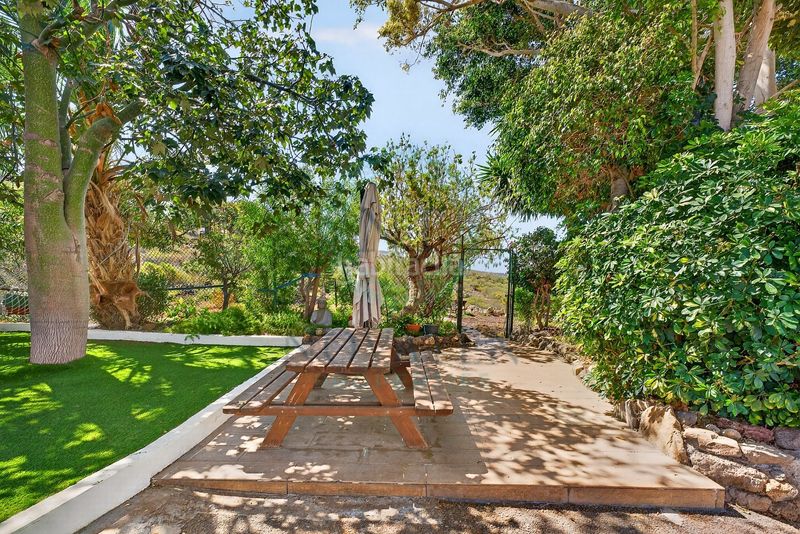 Foto ef41d4e5-3d0f-4ad4-878b-4efc2edb4774. Casa a Playa de San Juan Guía de Isora