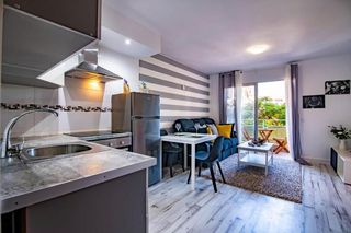 Appartement à Los Cristianos. Piso de un dormitorio en los cristianos  a 5 minutos de la playa