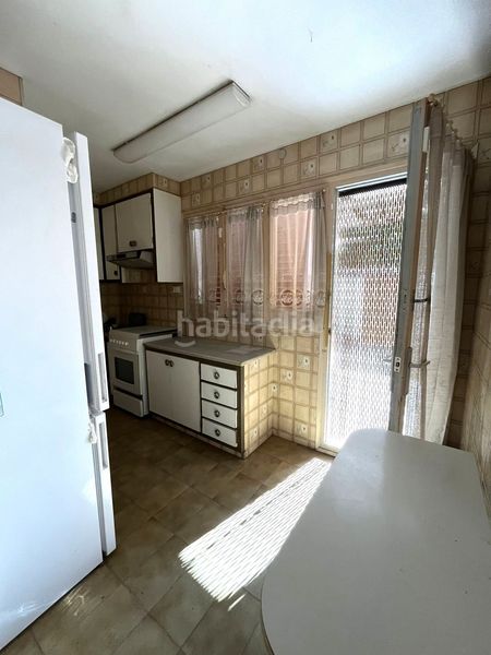Foto 9c40e601-3da6-4c24-ae2c-ebd423ce9d07. Casa adossada amb calefacció aparcament a Barri Vell Salt