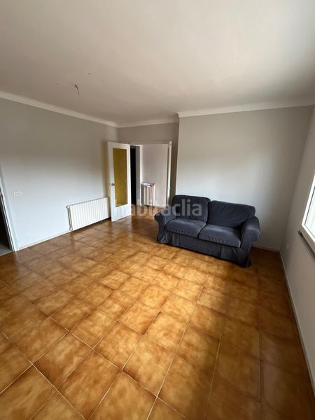 Foto 48759c31-b3e4-42b7-991c-956b9ecf8d5d. Casa amb calefacció aparcament a Flaçà