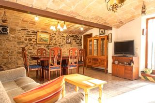 Casa in Celrà. Preciosa casa a 10 minutos de girona con jardin de 250 mts