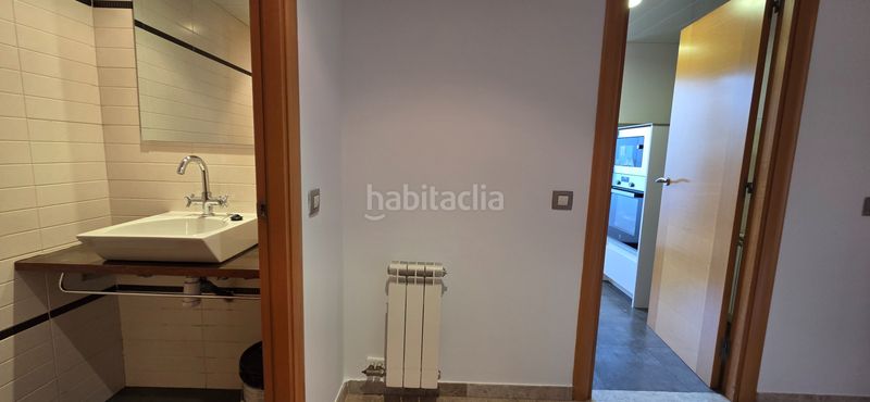 Foto 124f6130-9359-47ad-aa6d-be43aa85da73. Dúplex amb calefacció a La Bordeta Barcelona