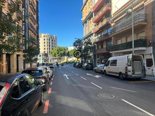 Aparcament cotxe  Mackay macdonald. Garaje mackay macdonald