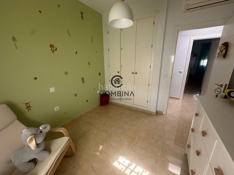 Foto 680a2124-fdbb-4ccb-8d85-bb8337b6755b. Casa adossada amb aparcament piscina a Centro - Barriada Mallorca Camas